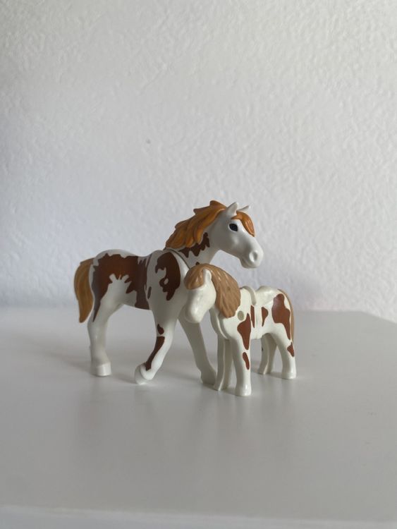  Foto zu Playmobil Pferd mit Fohlen 