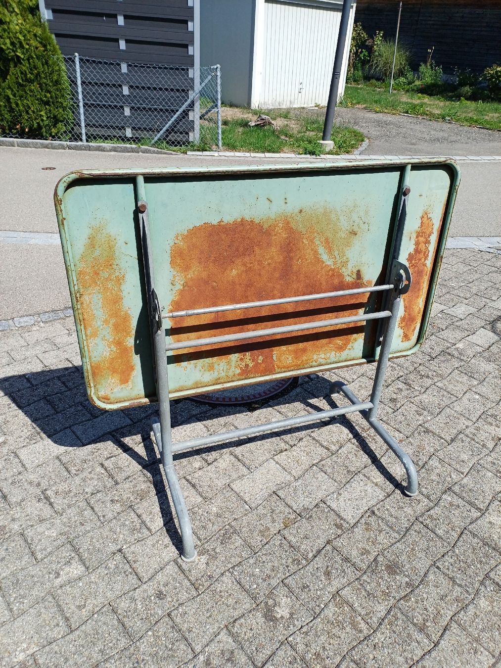 Tische: Vintage Gartentisch 120x70cm – Gebraucht aus Niederuzwil von wolkenlos80 1