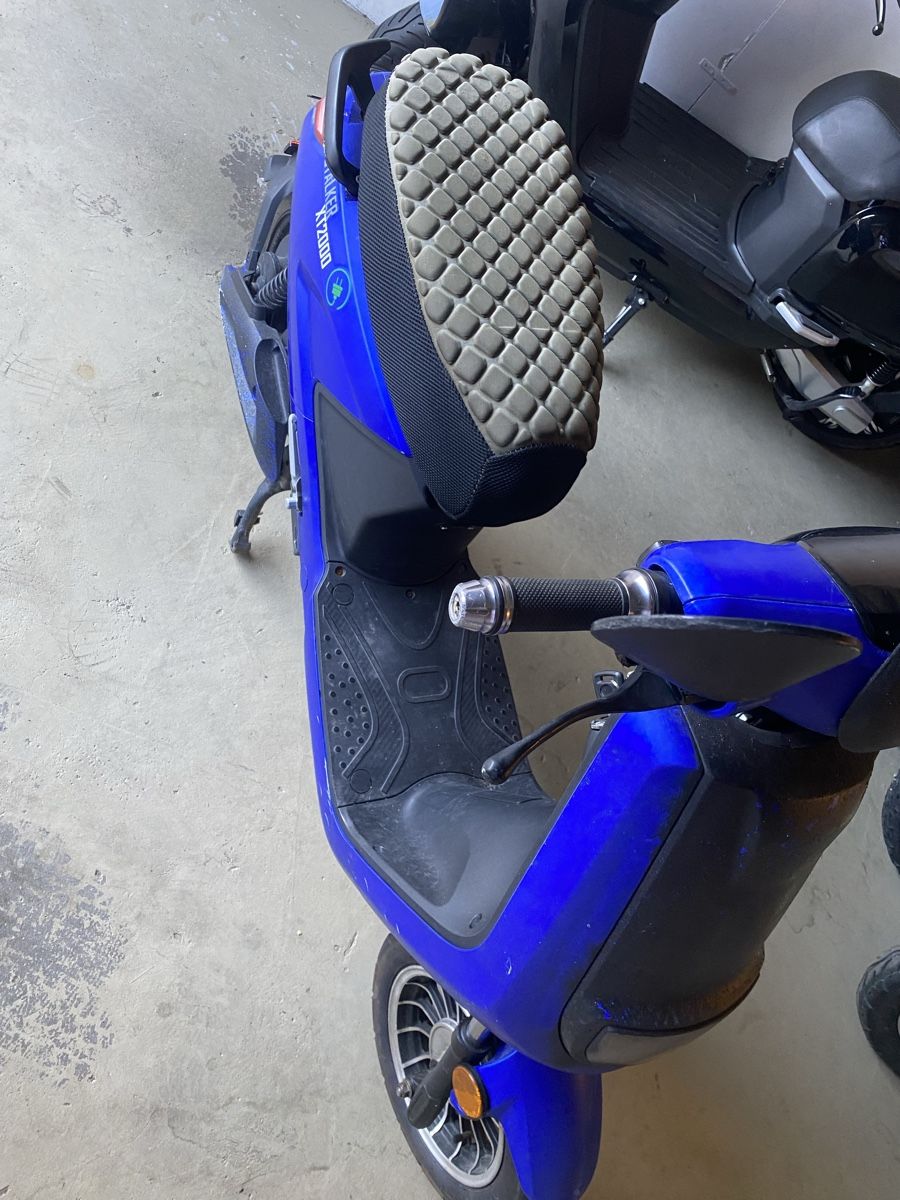 Voiturettes électriques: E roller XT2000 – D'occasion à Grellingen par OCC_ASION01 1