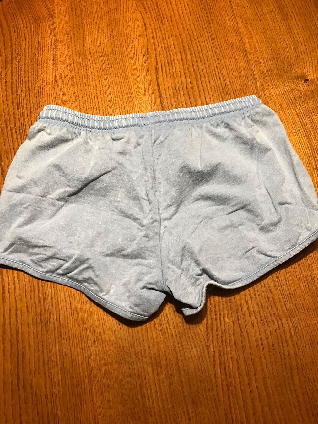 Pantaloni: Short dame – Usato da Montsevelier venduto da ber_88db 1
