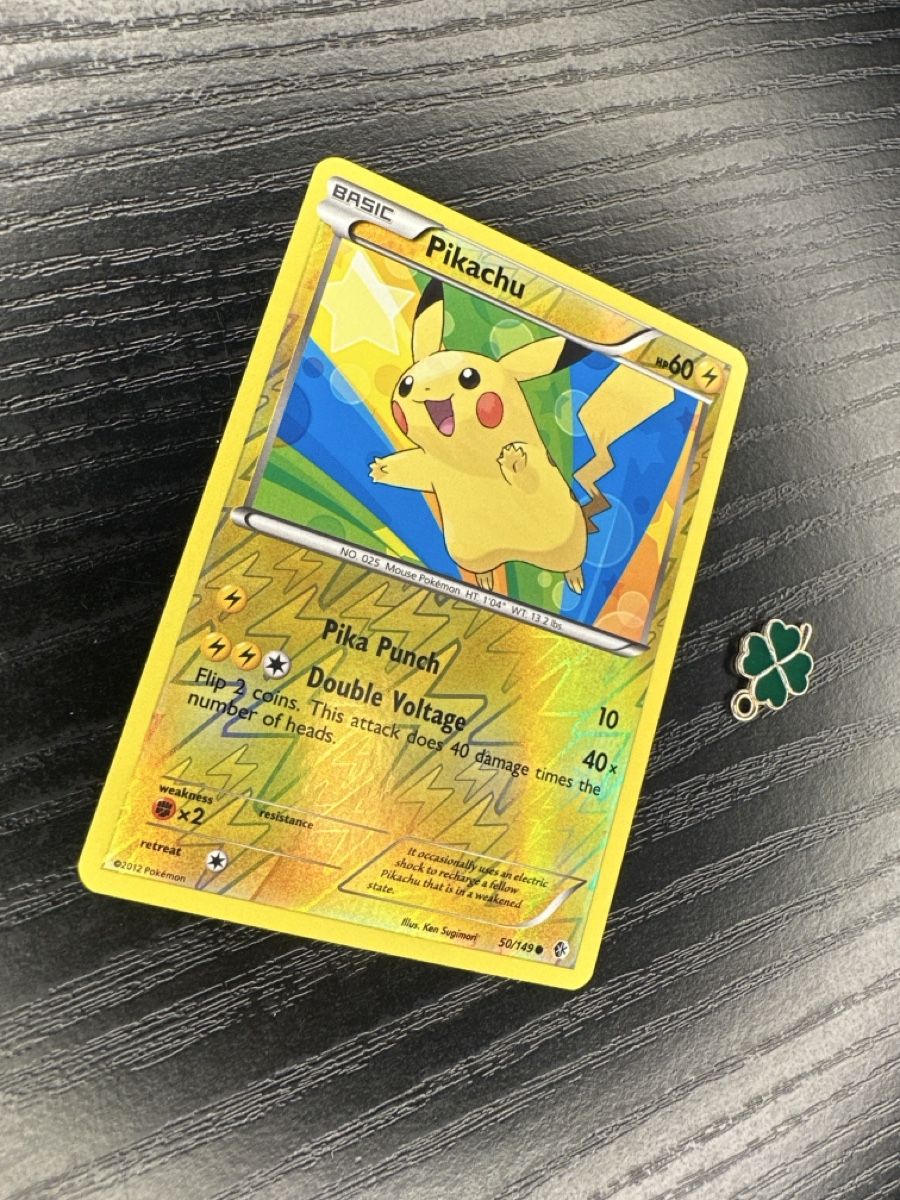 Pokémon Carte collezionabili: Pikachu 50/149 Common Boundaries Crossed Reverse Holo – Usato da Uster venduto da Neonschwarz 1