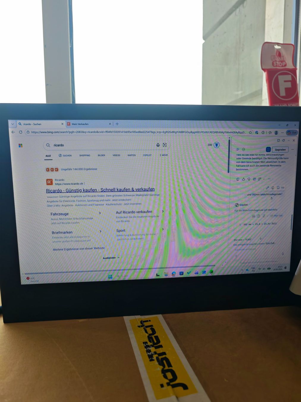 Monitor: Einbaubildschirm 15.4" HDMI 12VDC – Usato da Vorderthal venduto da eierchopf 2