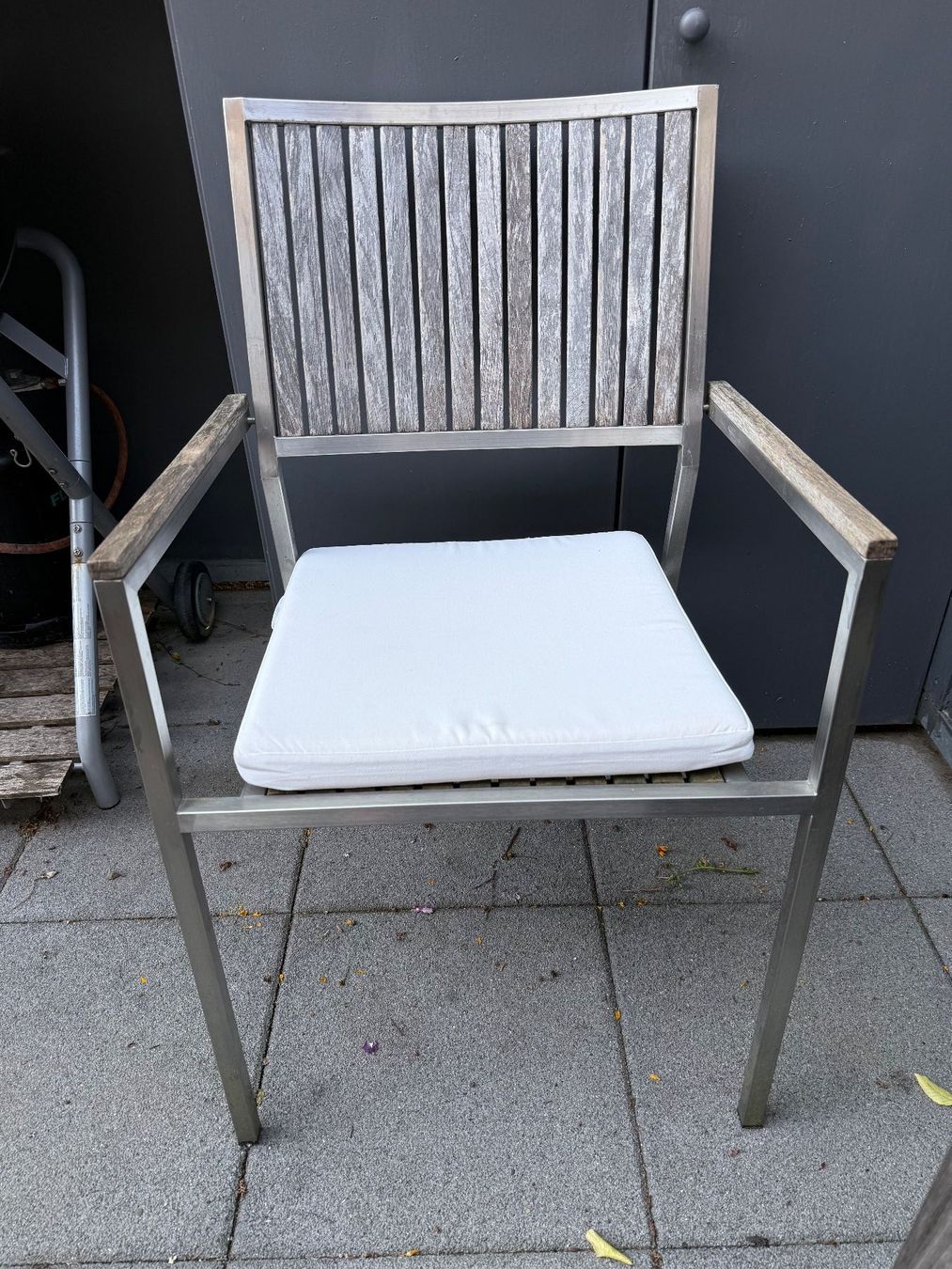 Tische: Gartentisch – Gebraucht aus Dallenwil von att_82gp 1