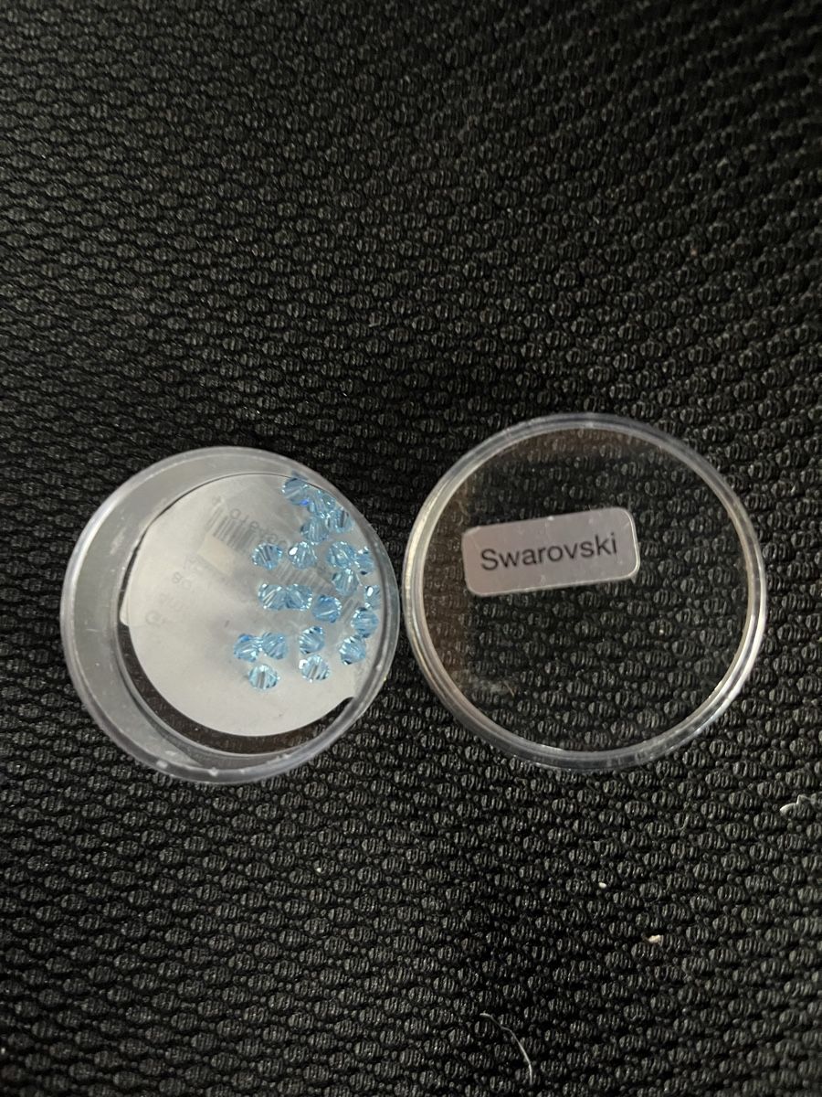 Perle (finte): Original Swarovski Steine, hellblau, Bastelbedarf! – Nuovo (secondo la descrizione) da Suhr venduto da nataschaad