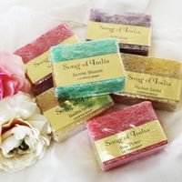 Luffa Seife Pflanzenseife Peeling 125g 100% natürlicher Duft