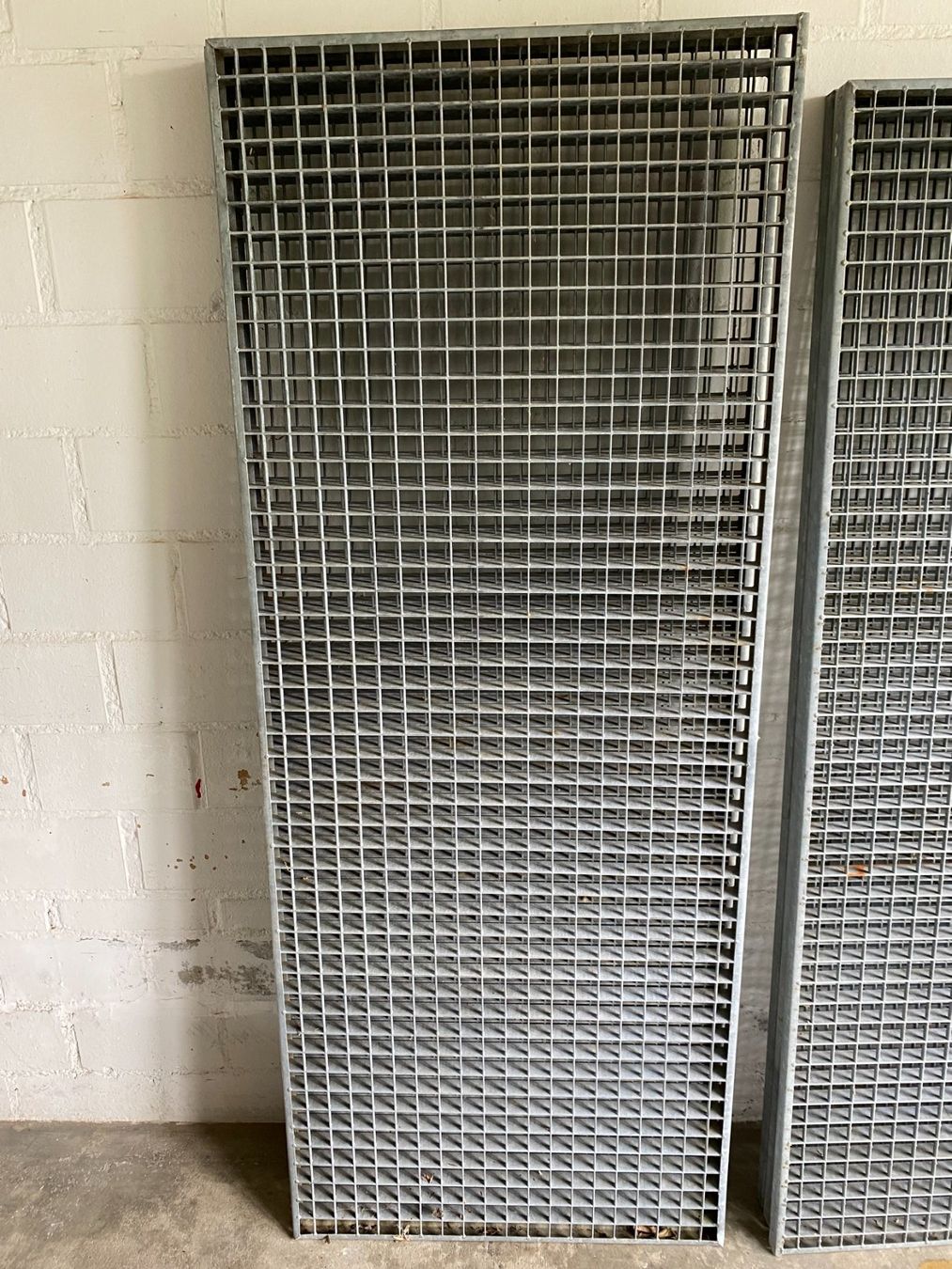 Baustoffe & - elemente: Bodengitter – Gebraucht aus Binningen von