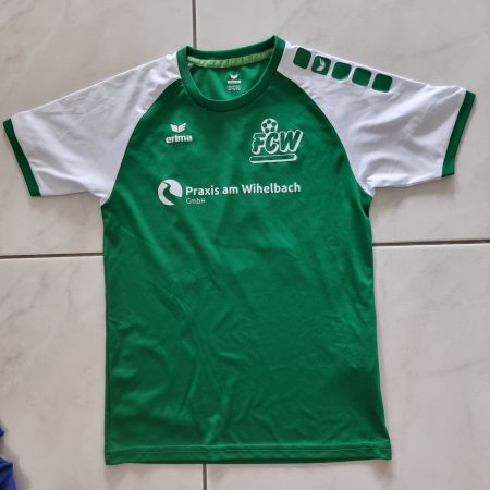 Neuwertiges Fussballshirt Marke Erima Gr. 152
