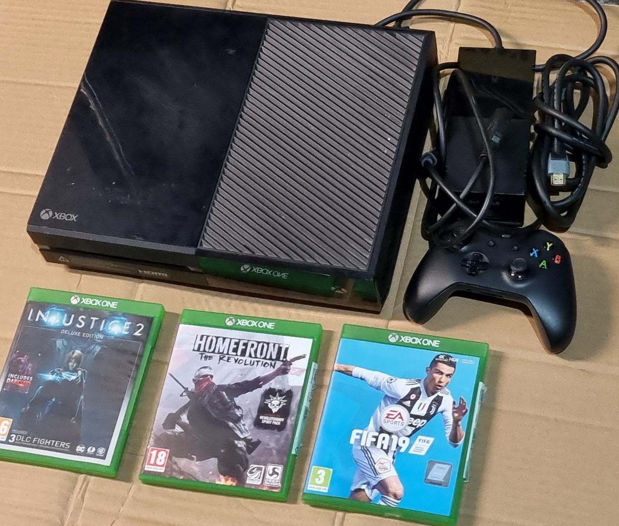 Microsoft Konsolen: Xbox One 1540 – Gebraucht aus Collonges von arashee 1