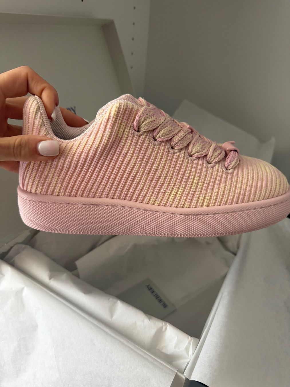 Burberry Damenschuhe: Burberry Sneaker Rosa Grösse EU 39 neu – Neu und originalverpackt aus Arch von ellaisa84 2