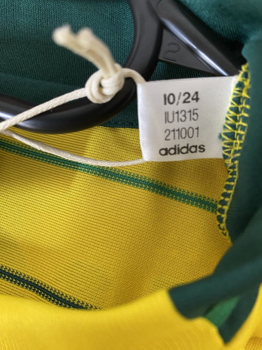 Adidas Leibchen & Hosen: Original et neuf - Maillot Celtic Taille S – Neu und originalverpackt aus Rossemaison von Carduelis 3