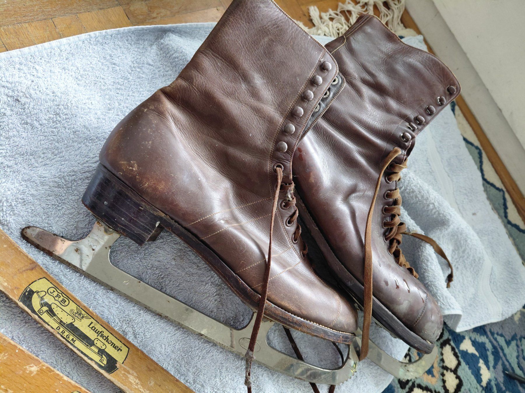 Bally Pattini da ghiaccio: Vintage Schlittschuhe Leder Bally – Usato da Schinznach Dorf venduto da Sammleri 1