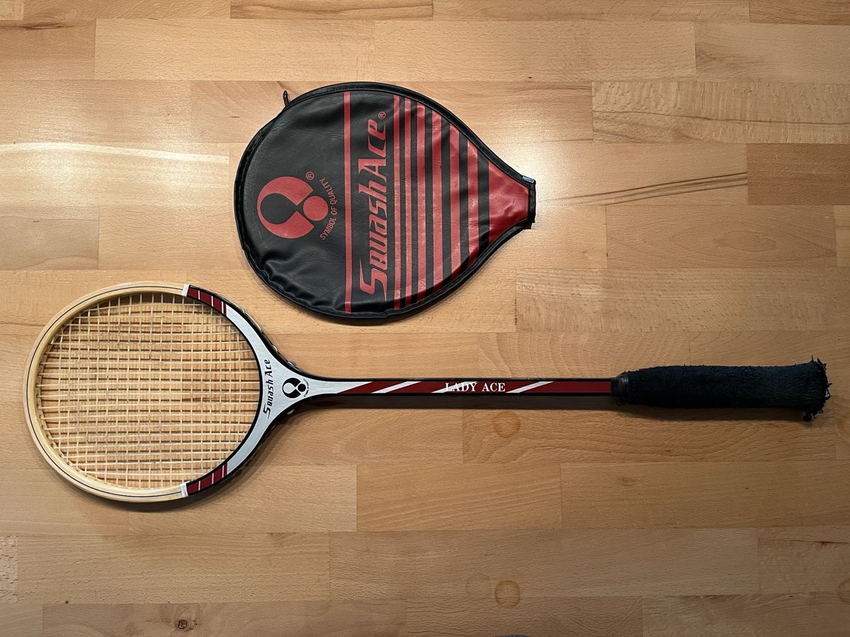 Racchette: Nostalgischer Squashschläger mit Hülle – Usato da Aarau venduto da Gipfelstuermer 1