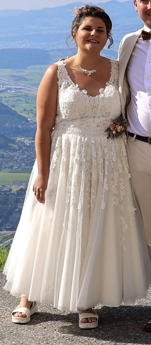 Kleider: Wunderschönes Hochzeitskleid – Gebraucht aus Rheinfelden von Merlay 2