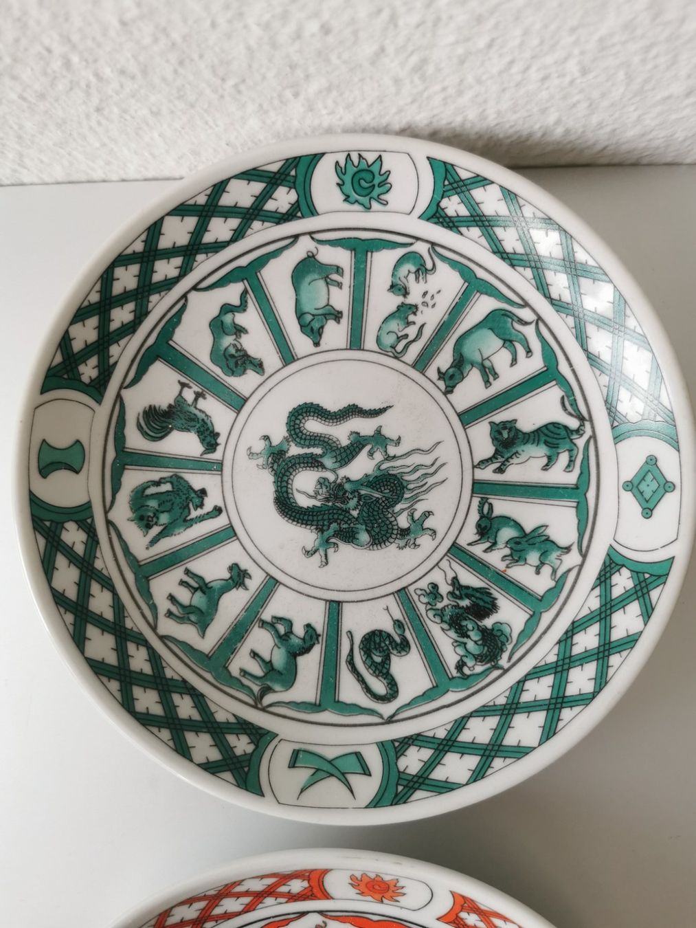 Tutte le decorazioni: 2 Teller mit Tierkreiszeichen, Vintage, Durchmesser 16cm – Usato da Basel venduto da adler024 2