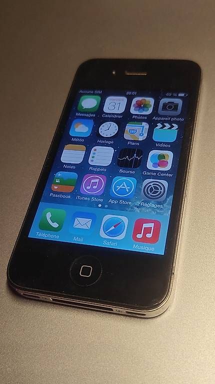 Telefoni cellulari / Smartphones: iPhone 4 - 32GB - Bon état – Usato da Rue venduto da meu_8jbc