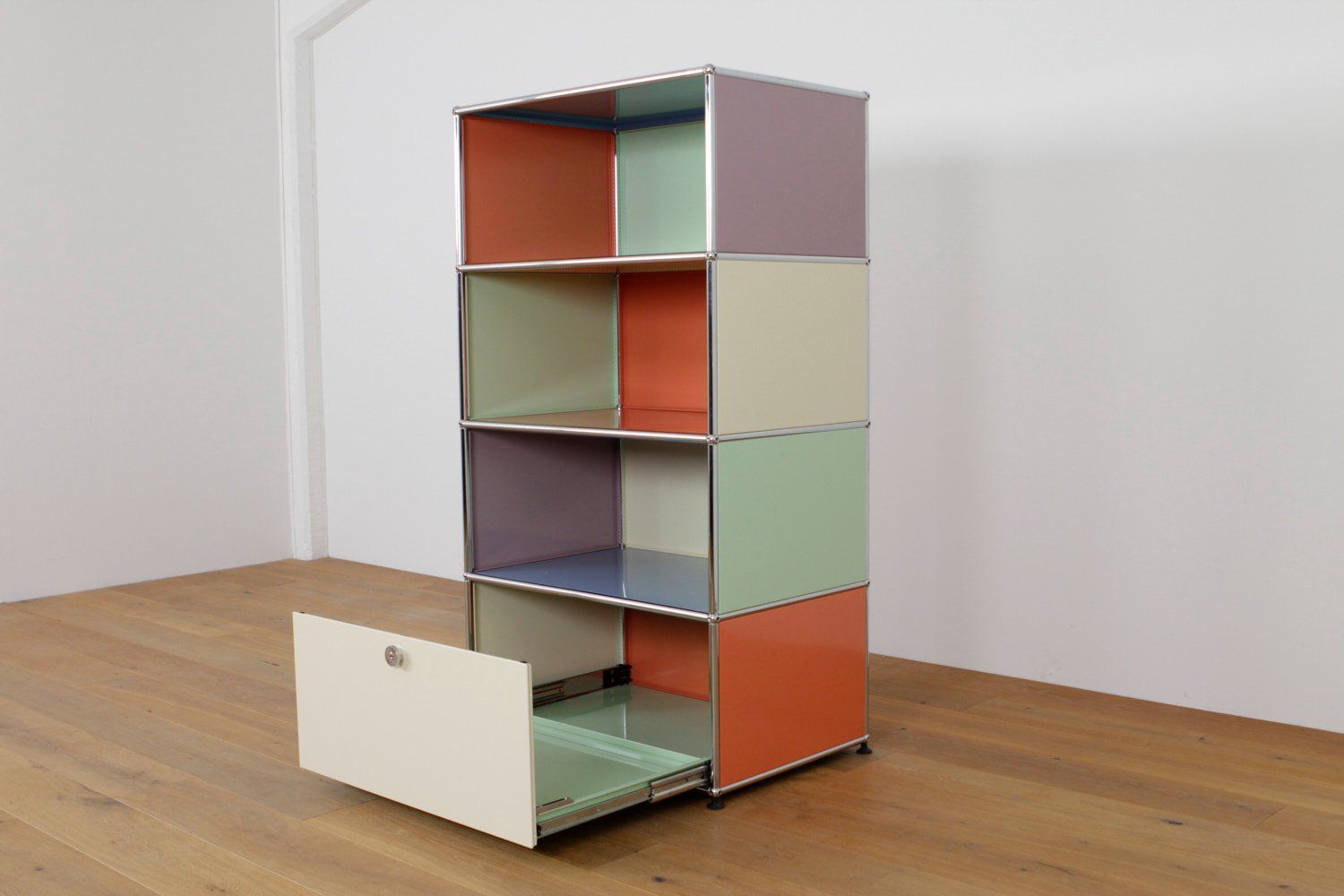 USM Regale: USM Haller Regal // UPCYCLED! // NEUE FARBEN – Neu (gemäss Beschreibung) aus Affoltern am Albis von StudioStandard 2