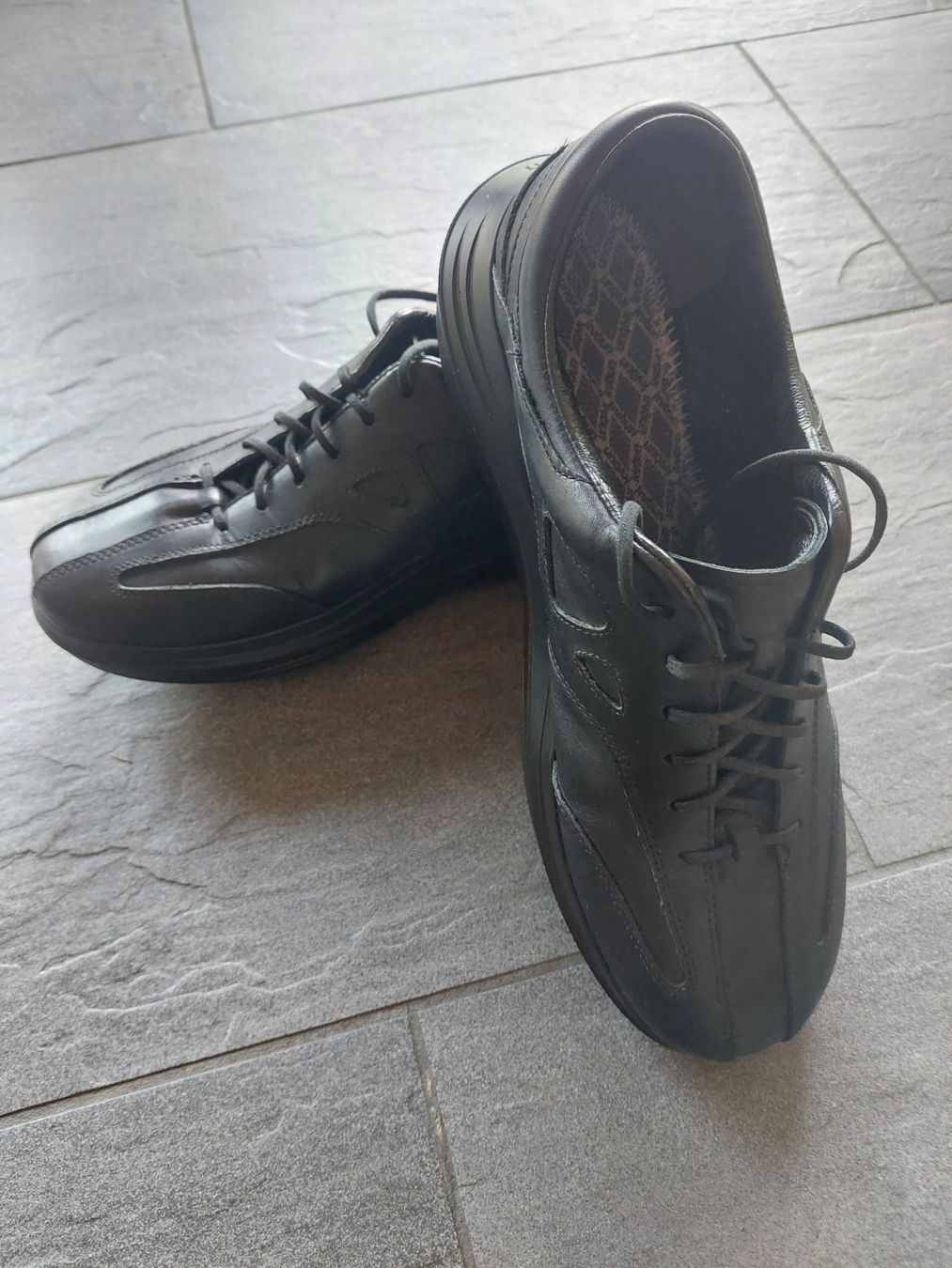 Kybun Herrenschuhe: Kybun Herrenhalbschuh Leder 46 1/3 – Gebraucht aus Bönigen von nairin05