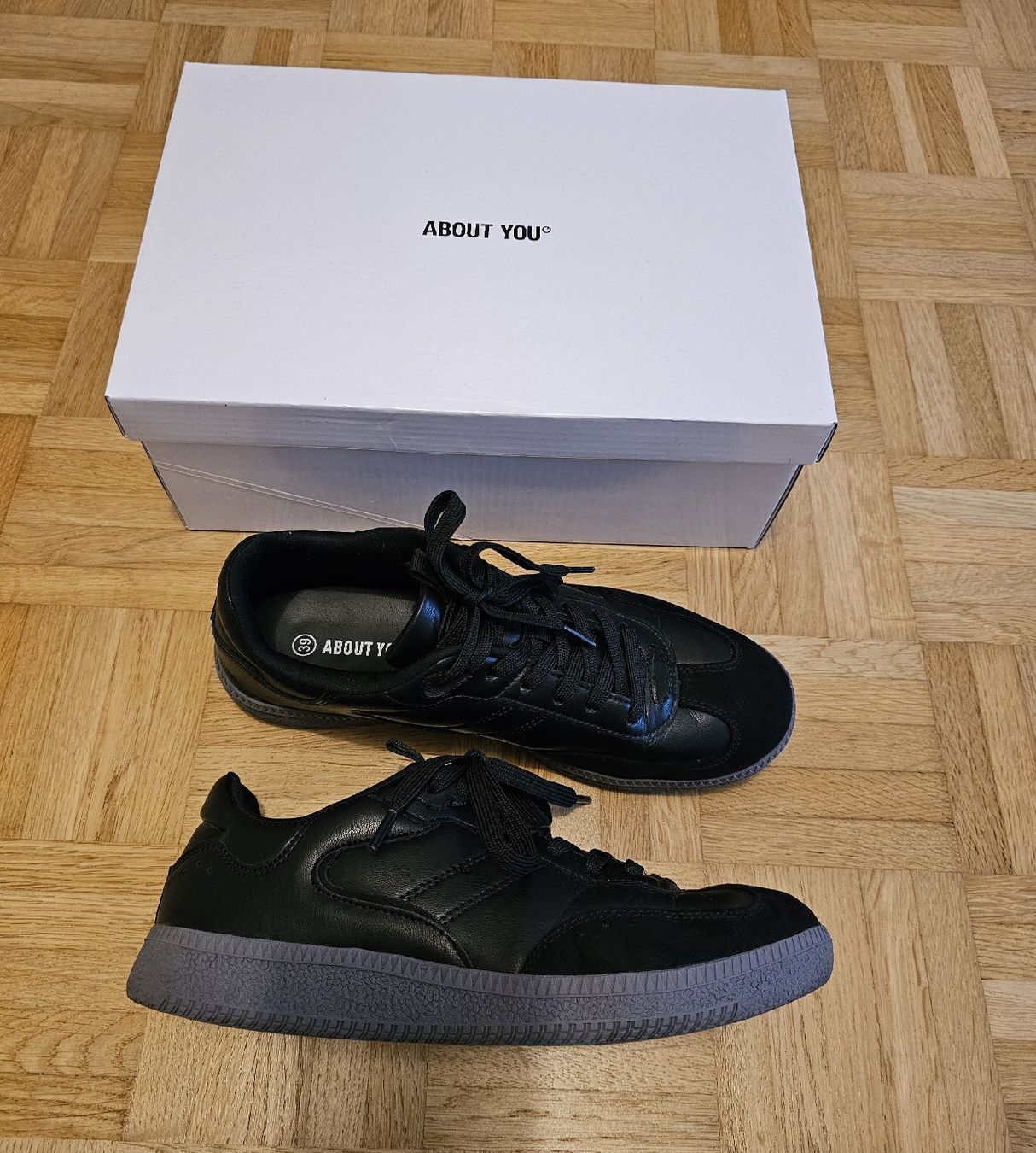 Scarpe da donna: About You Damen-Sneaker Gr. 39 – Nuovo (secondo la descrizione) da Neuenegg venduto da butterfly898 2