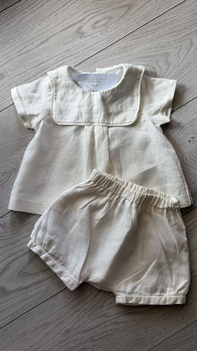 Costumi: Baby Anzug aus Leinen  – Nuovo e nell'imballaggio originale da Niederglatt ZH venduto da Ivan.Kryvoshei 2