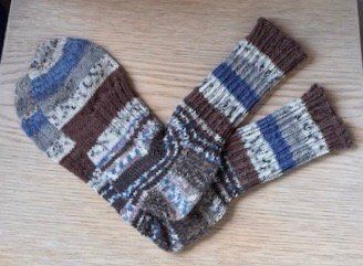 Calze: Gestrickte Herrensocken  NEU  Grösse 44/45/46 – Nuovo (secondo la descrizione) da Huttwil venduto da Sommerhaus