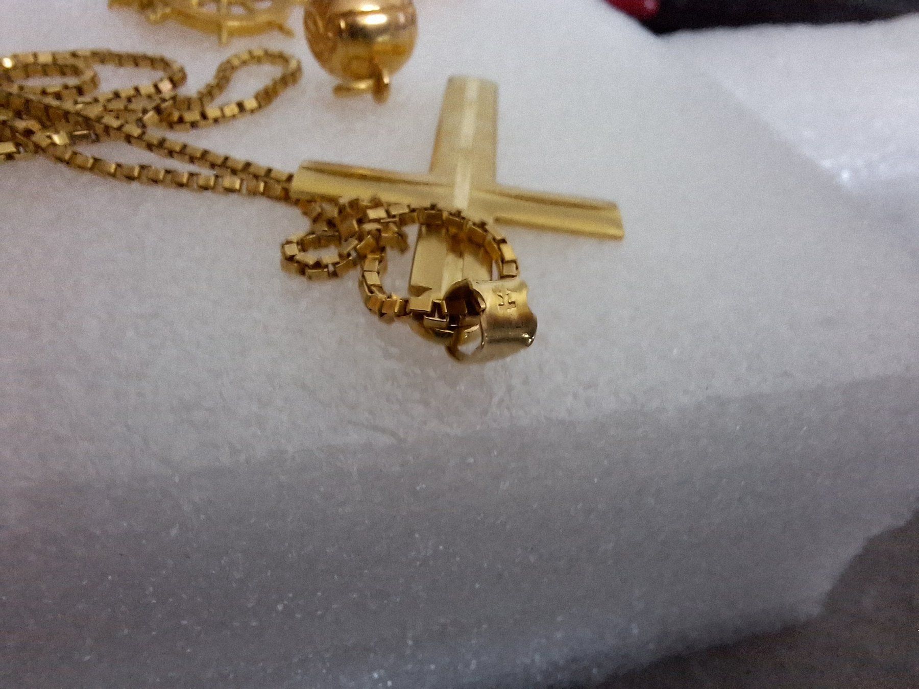 Colliers: Halskette Gold mit Kreuz 750 – D'occasion à Gerlafingen par Mo49 3