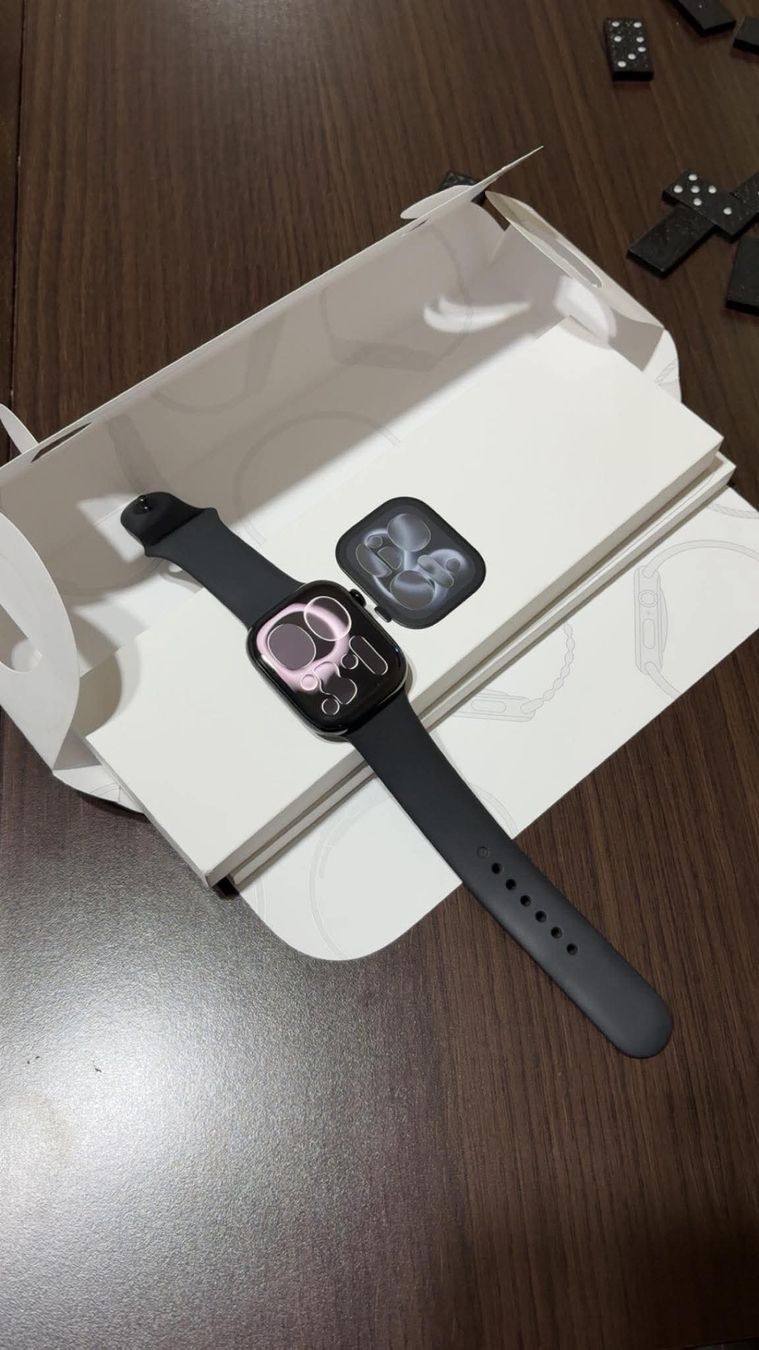 Apple Smartwatch: Apple watch Serie 11 – Nuovo (secondo la descrizione) da Basel venduto da bil_ql6x 2