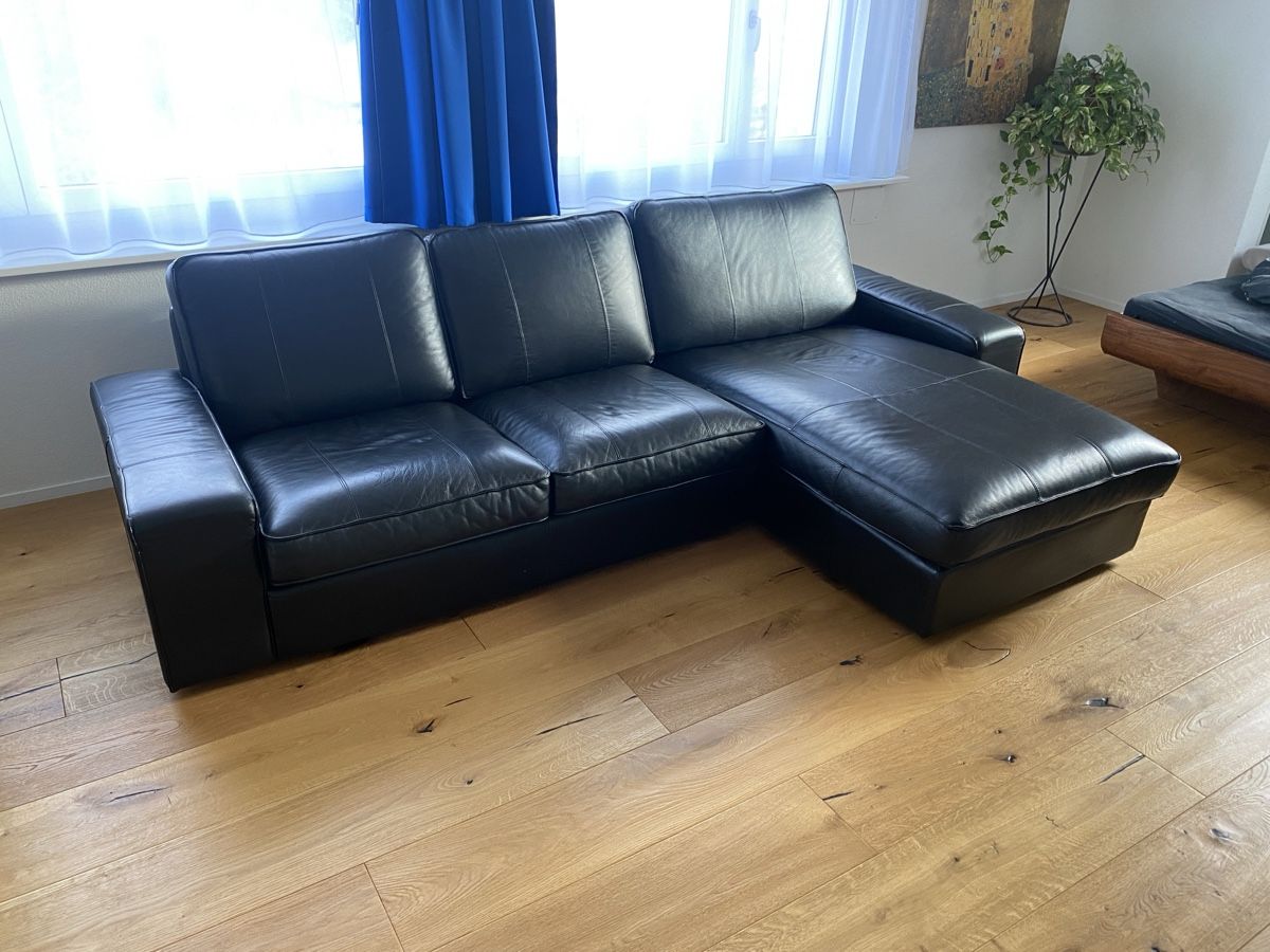 Schwarzes 3er Ecksofa Kivik aus Narbenleder (Rind) von IKEA (Gebraucht ...
