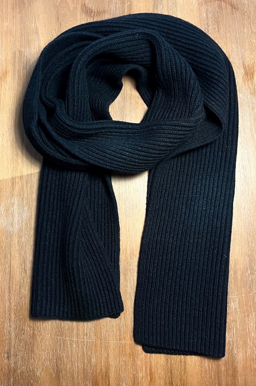 Calvin Klein Foulards, Tücher & Schals: Schal schwarz, Originalpreis 89.90 – Neu (gemäss Beschreibung) aus Zürich von mar_bl9n