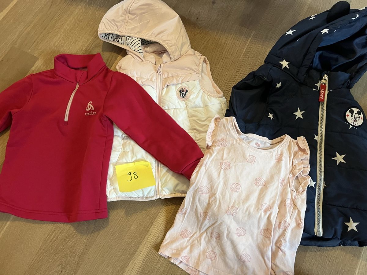 Kleiderpakete & -sets: Kleiderpaket Gr. 98 – Gebraucht aus Flaach von eliska01