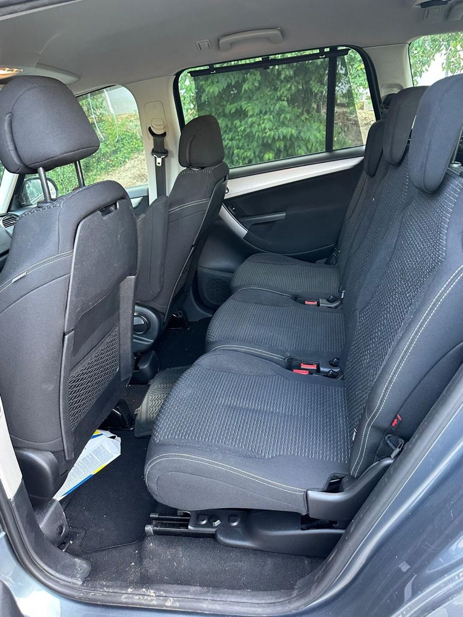 Citroën Autos: Citroën C4 Grand Picasso 1.6HDi – D'occasion à Lengnau BE par 211207zds 2