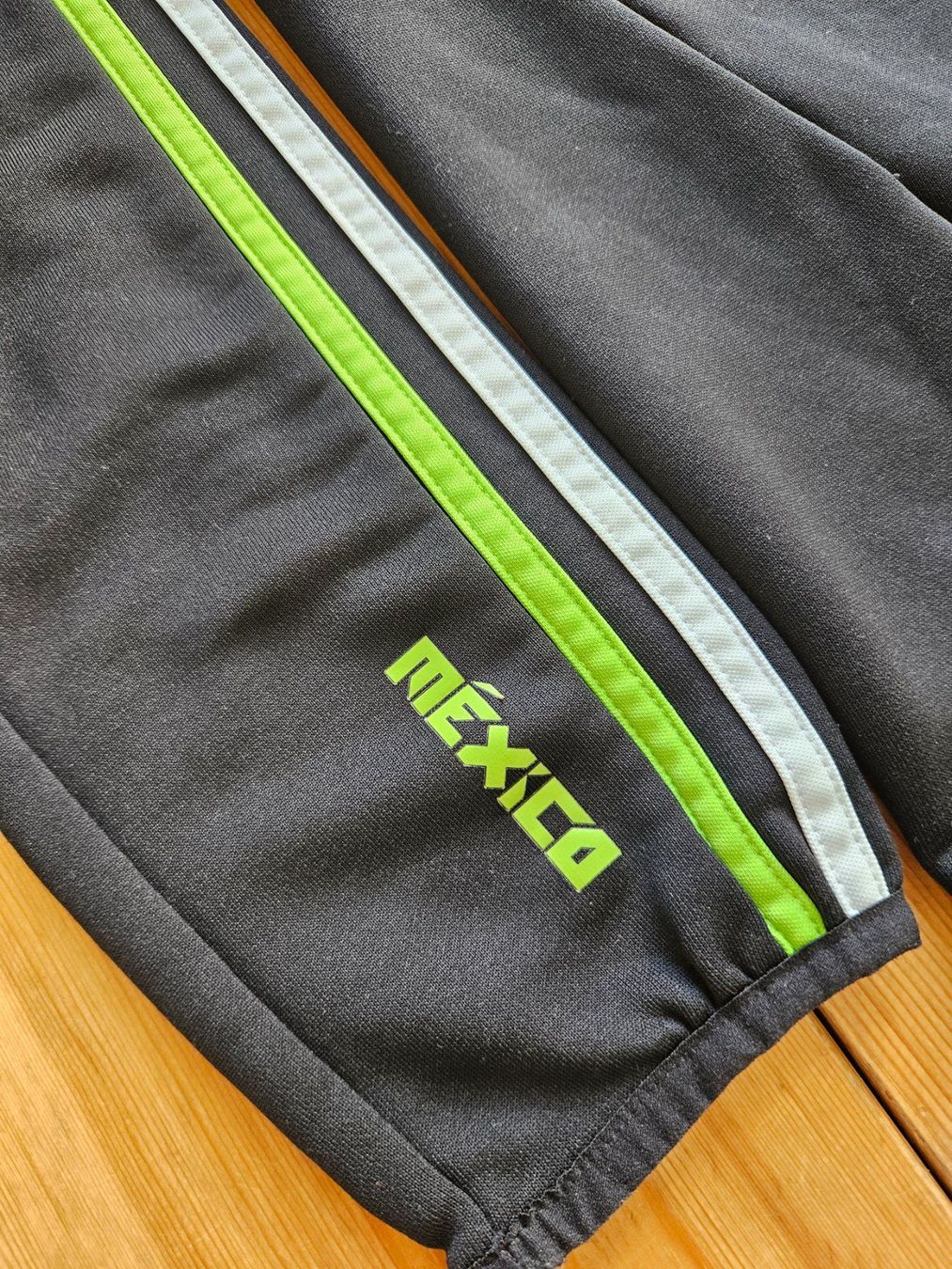 Adidas Canottiere & Pantaloni: Mexiko Trainingsoberteil adidas Gr. S Fussball Mexico Pulli – Usato da Hägglingen venduto da United-Village-Trade 7
