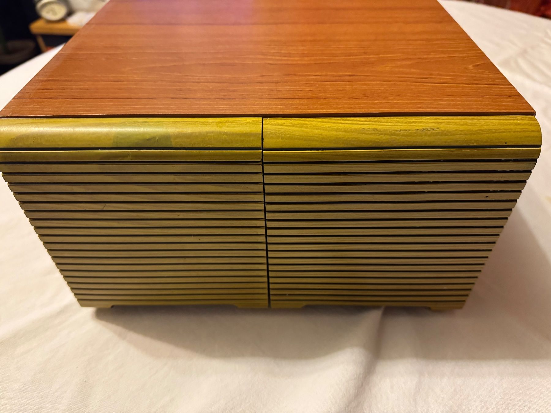 CDs: Boîte vintage pour ranger vos CDS – Gebraucht aus la Chaux-de-Fonds von Lampe 1