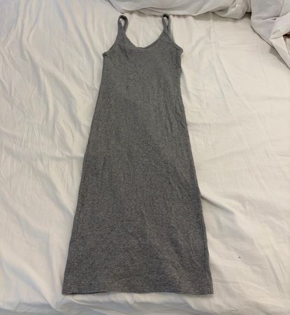Robe longue Alcott gris côtelée taille M bon état