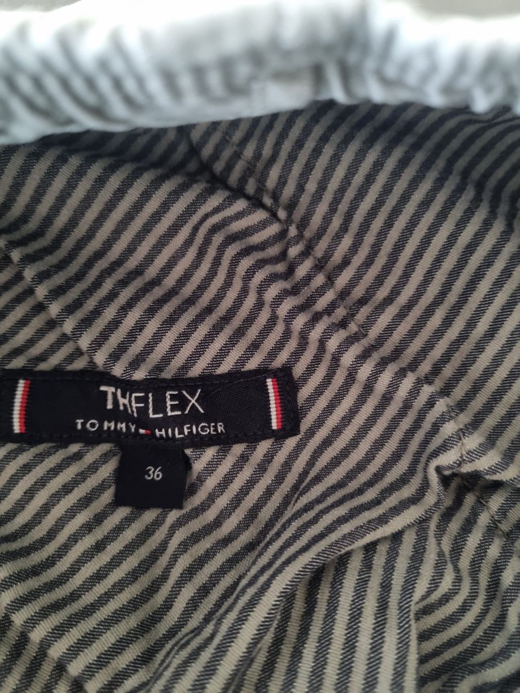 Tommy Hilfiger Hosen: Shorts Hilfiger Gr 36 – Gebraucht aus Frick von Geheim007 6