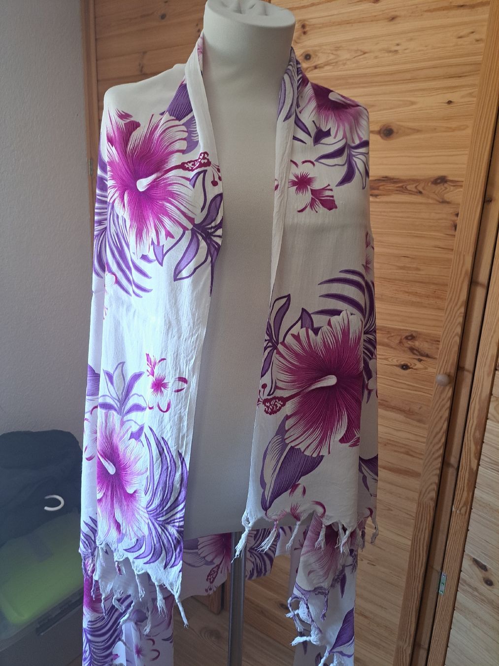 Teli da bagno: Pareotuch/Strandtuch/Wickeltuch – Usato da Rafz venduto da MuriFinn 1