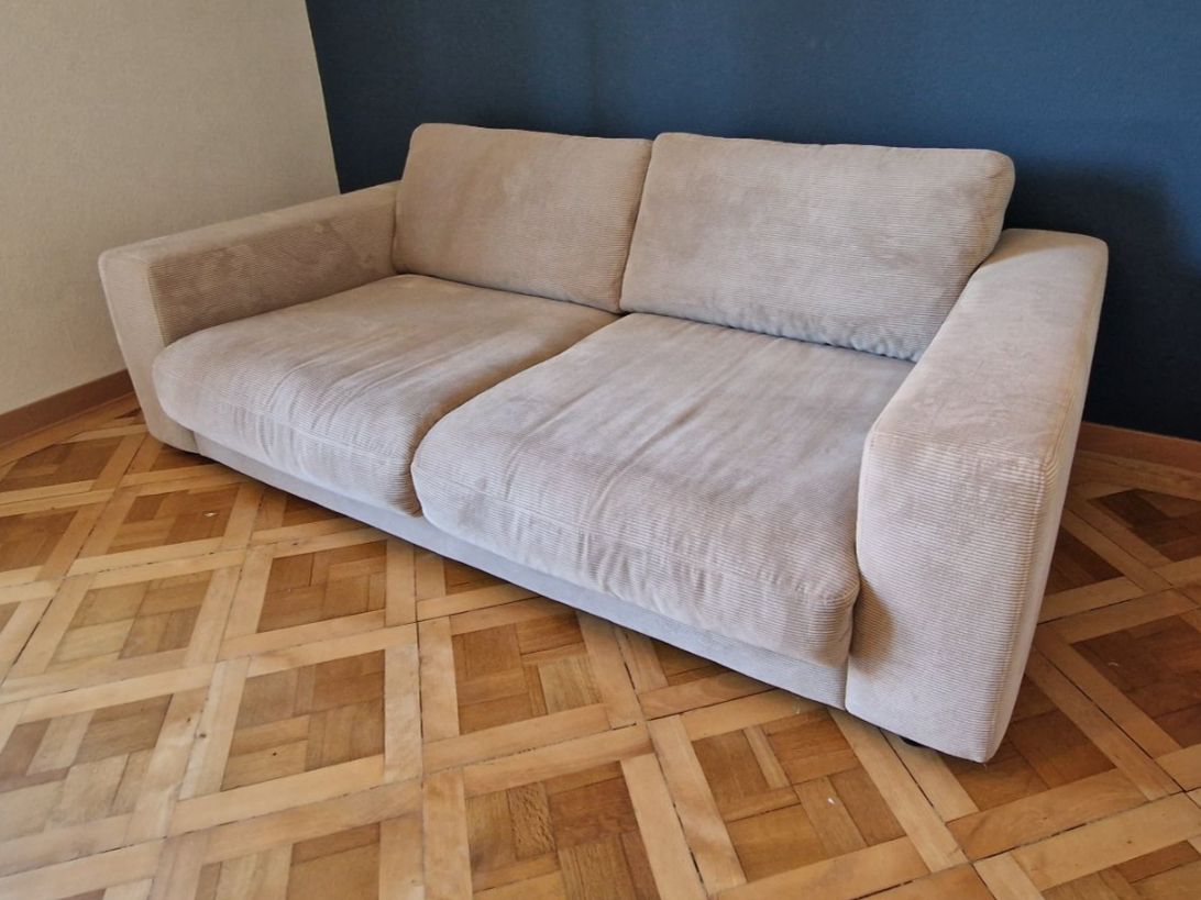 Sofas: Sofa sandgrau aus Cord mit Ersatzbezug – Gebraucht aus Zürich von Primaballerina91 1