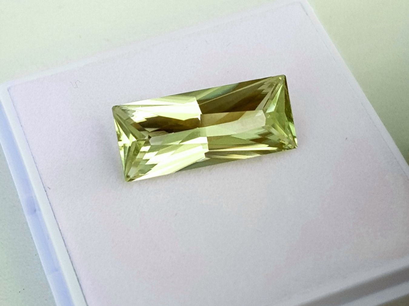 Pietre preziose: Csarite,Diaspore Mit Certifikat – Nuovo e nell'imballaggio originale da Wolhusen venduto da toni079 7