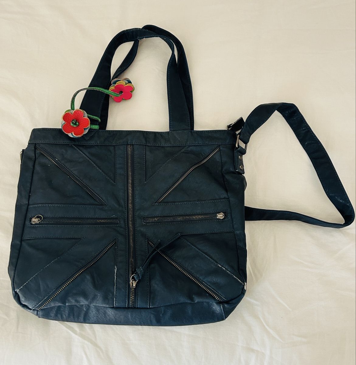 Taschen für Damen: Sac à main bleu marine original – Gebraucht aus St-Prex von mar_f6t6