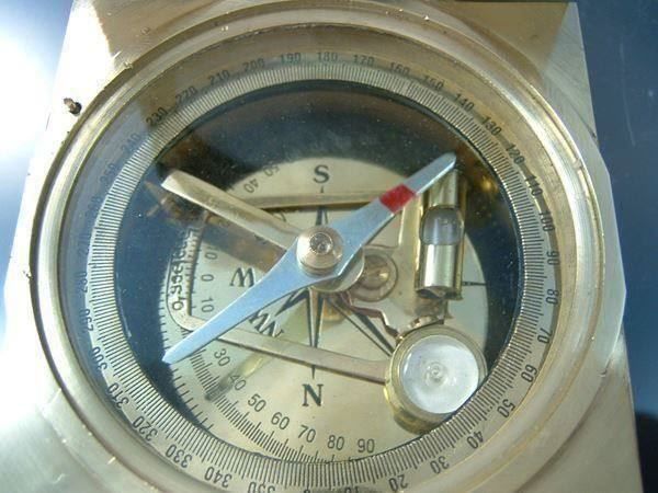 GPS & Strumenti di misurazione: Wunderschöner nostalgischer Schiffskompass Peilkompass Messi – Nuovo (secondo la descrizione) da Drochtersen venduto da Simonchen