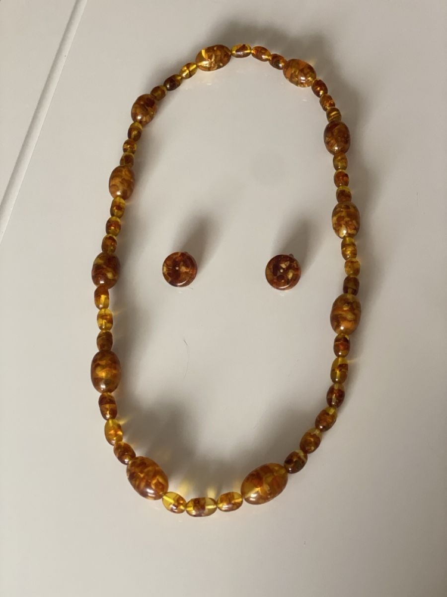 Altri gioielli: Bernstein Kette mit passenden Ohrringen 85cm – Usato da Läufelfingen venduto da Alles_Garantie