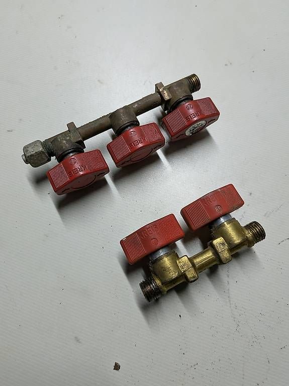 Alimentation électrique: Gas-Verteilerblock Camper – D'occasion à Bern par BeteranoMarket