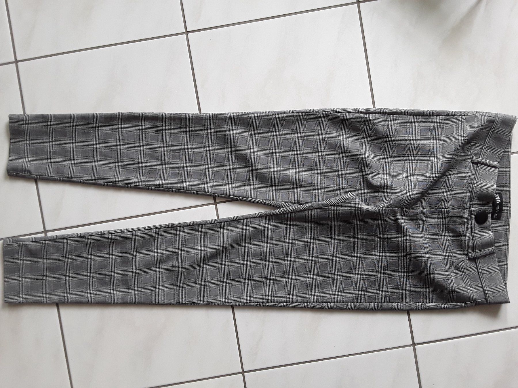 Zara Pantaloni: Neuw. Zara Hosen Gr. S – Nuovo (secondo la descrizione) da Heimberg venduto da Samprof 2