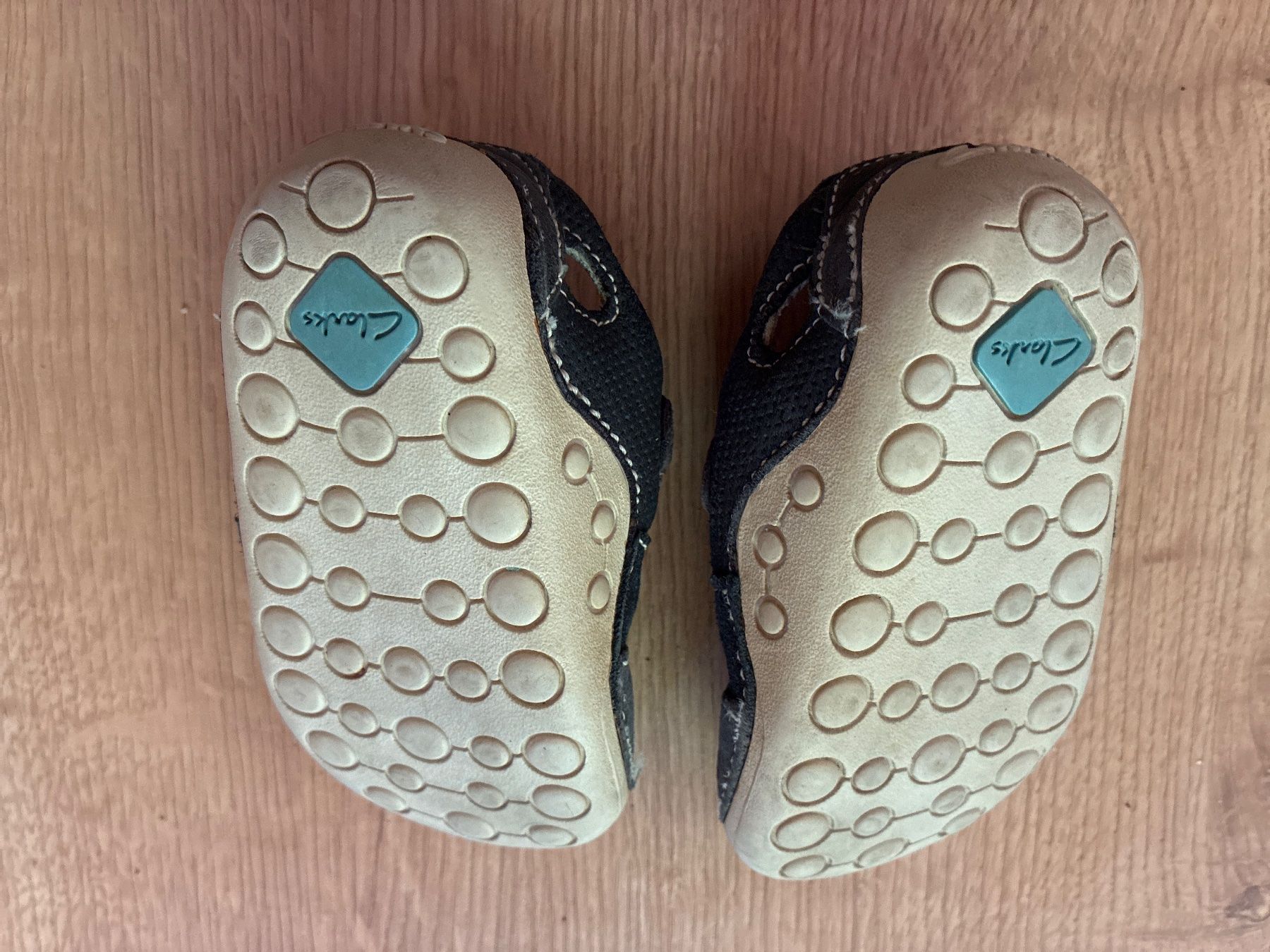 Scarpe per ragazzi: Sandalen Clarks First Shoe, Grösse 20 – Usato da Eggenwil venduto da mic_b5l2 4