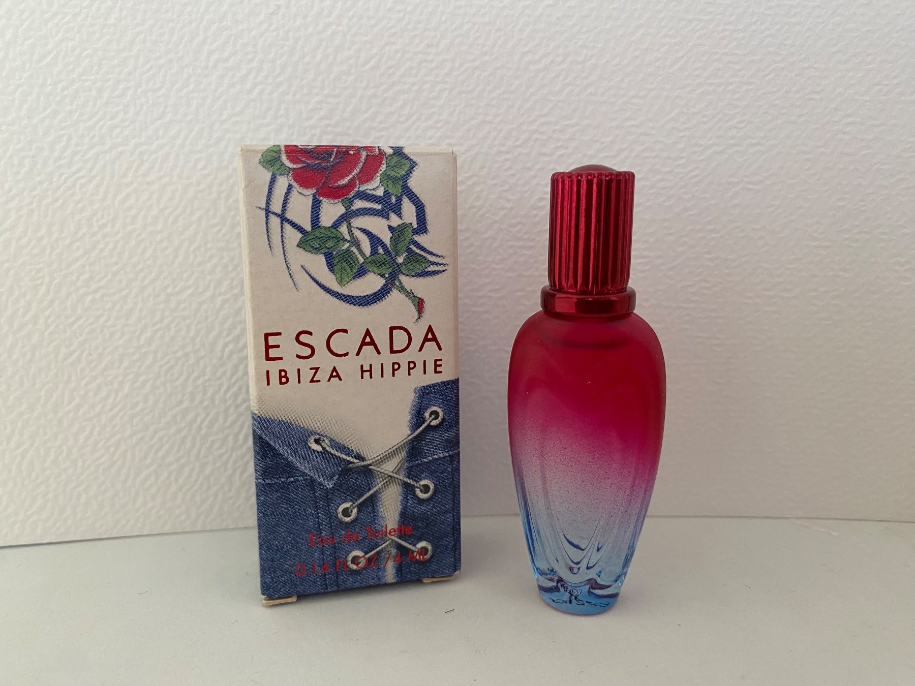 Escada Parfum & Eau de Toilette: Miniature Escada Ibiza Hippie – Neu und originalverpackt aus Bouveret von wes_7zll