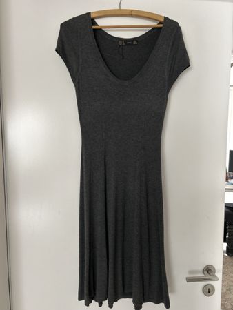 Zara Kleid, Grau, Gr. M, Sommerkleid, Top Zustand!