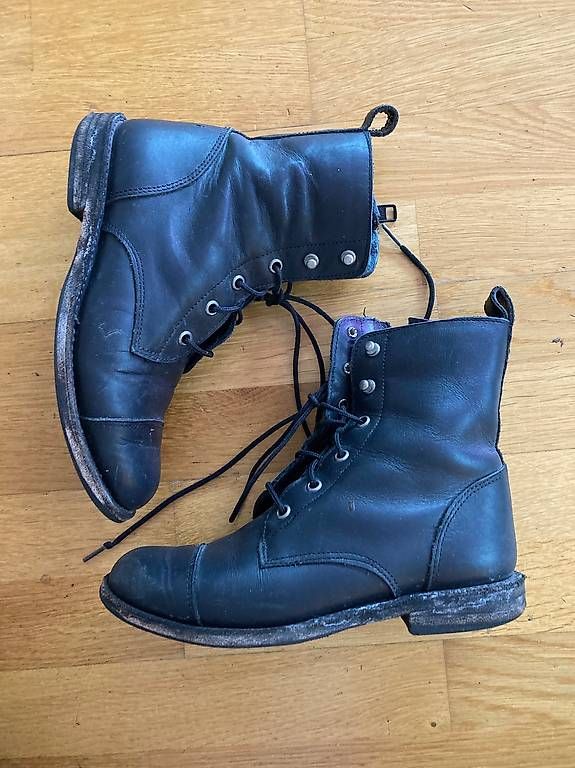 Anine Bing Scarpe da donna: Anine Bing Schnürstiefel – Usato da Zürich venduto da rundeshaus1 2