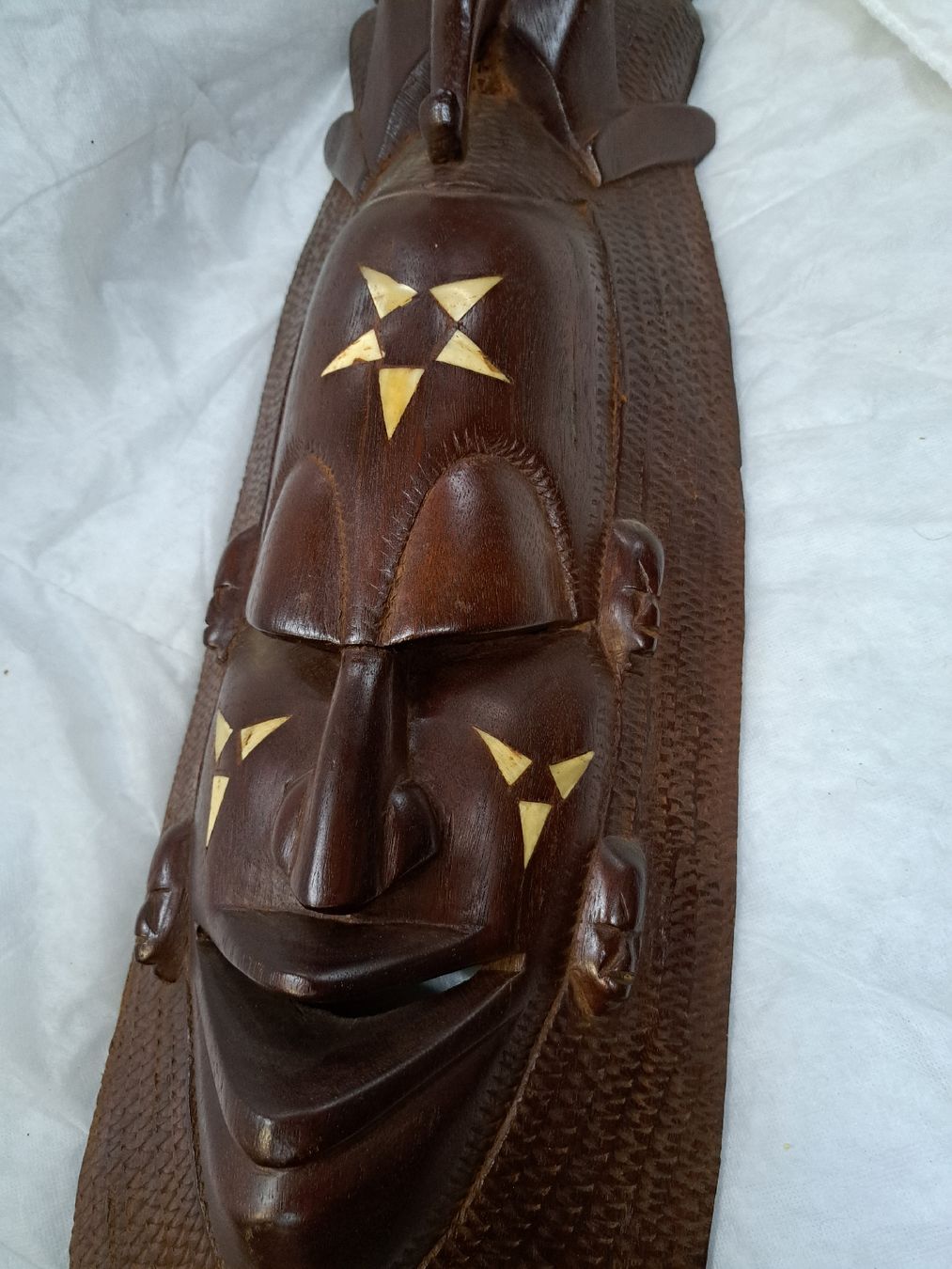 Internationale Kunst: Afrikanische Holzmaske – Gebraucht aus Grossdietwil von mahsoumi 2
