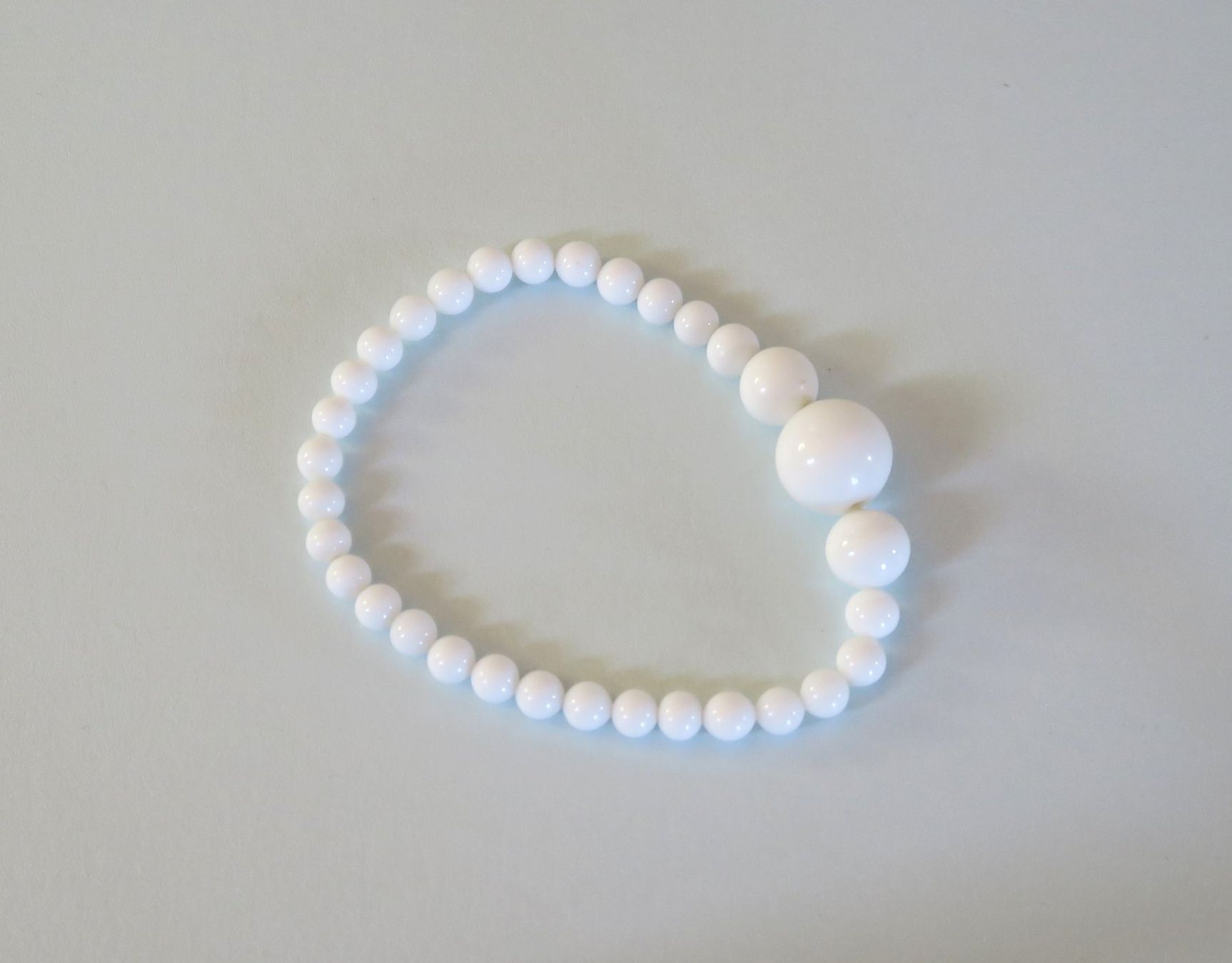 Bracciali & Braccialetti: Armband Glasperlen weiss – Usato da Brittnau venduto da marlenestone 3
