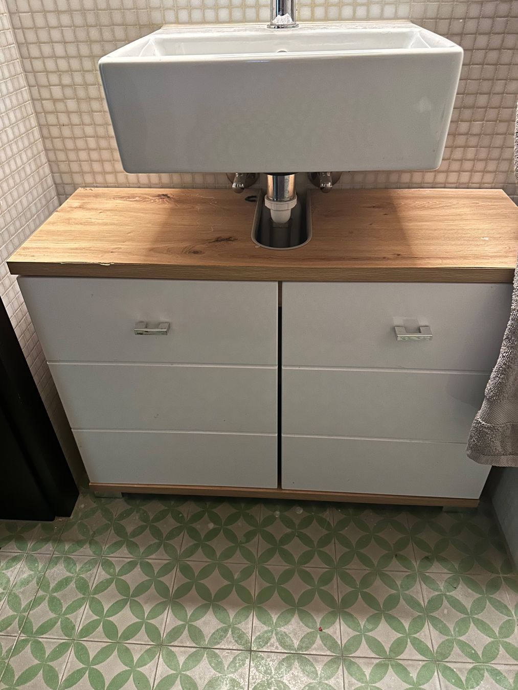 Mobili per bagno: Badezimmer Schrank – Usato da Zell ZH venduto da Lindalinaa