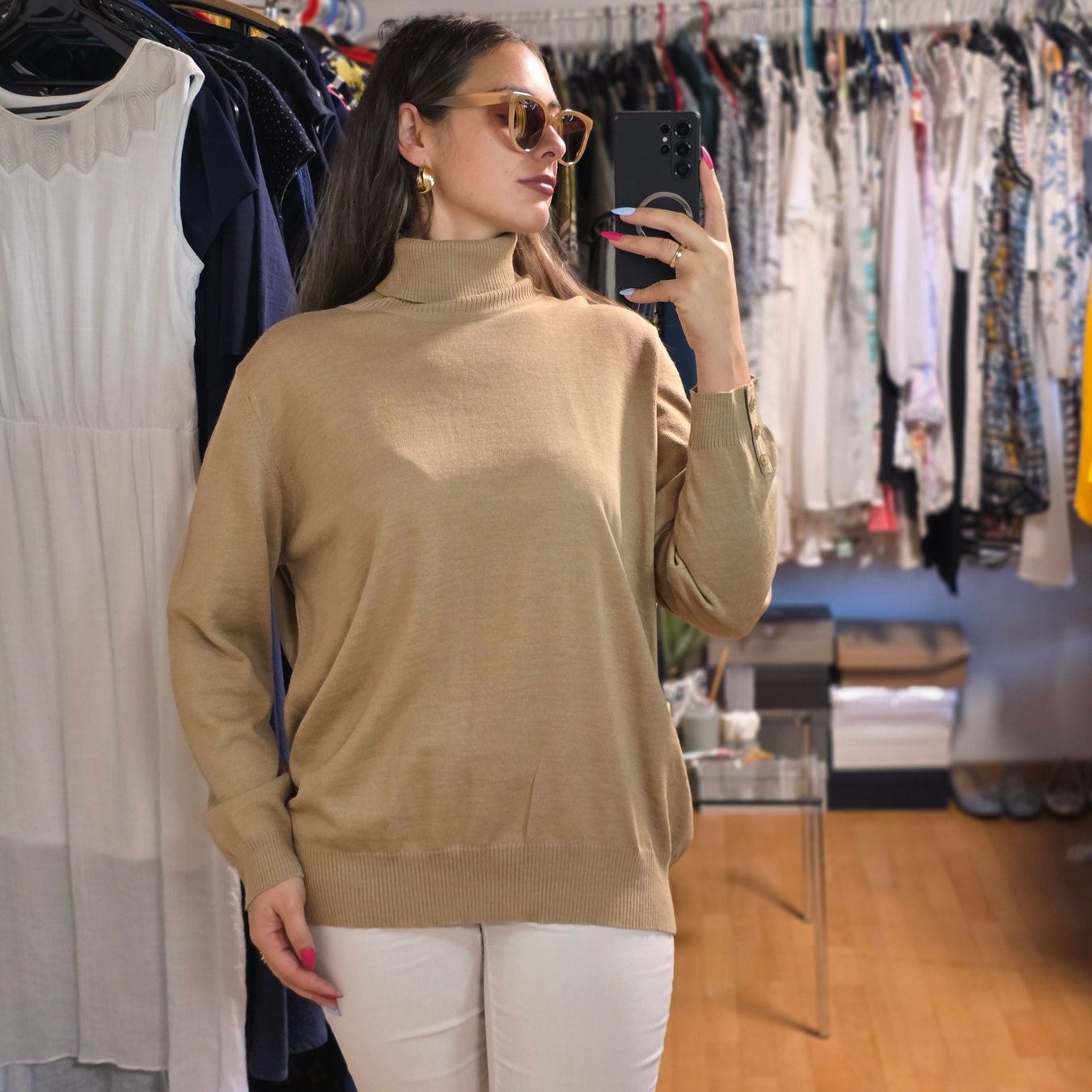 C&A Maglioni & Felpe: Beiger Rollkragenpullover – bequem & zeitlos – Usato da Wald ZH venduto da CapLux